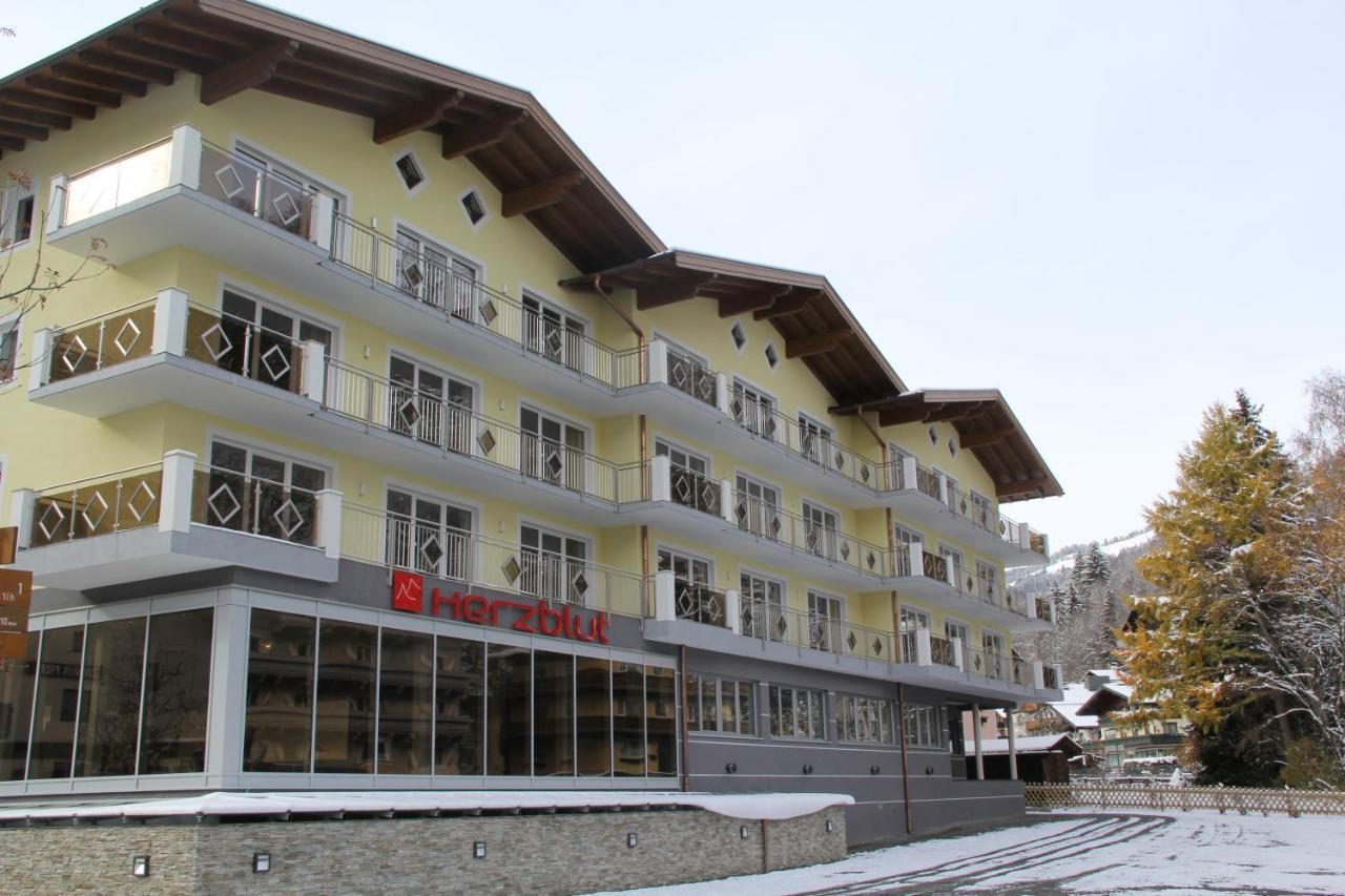 Hotel Herzblut - Joker Card Included In Summer Saalbach-Hinterglemm Bagian luar foto